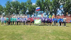 Спорт, азарт и отличная погода: в Александрово-Гайском районе определили лучших игроков в мини-лапту