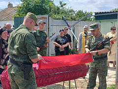 Долг чести: в Александровом Гае простились с добровольцем Николаем Федюниным