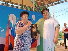 Александровогайцы отмечают День России