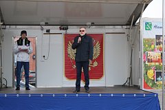 12-летие воссоединения Крыма с Россией александровогайцы отметили торжественным митингом