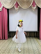 В Александрово Гайском ЦДТ прошел весенний конкурс юных прелестниц