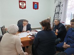 Глава Алгайского района провёл приём для семей участников СВО