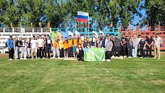 Турнир по перетягиванию каната выбрал команду представителей Александрова Гая на региональный форум