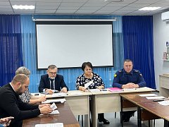 Александров Гай: депутаты заслушали проект бюджета на 2026 год и приняли решение увековечить память героев