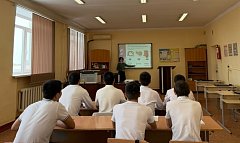 В Александрово-Гайском лицее прошли демозанятия к 30-летию учреждения