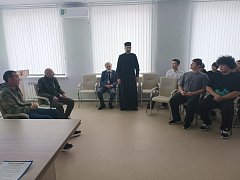 Живая нить поколений: школьники Александрово-Гайского района встретились с героями СВО