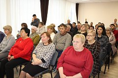 В Александров Гае близким передали награды героев