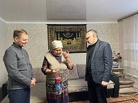 Александрово-Гай встречает Новый год теплом и заботой