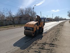 В Александрово-Гайском районе открыт сезон дорожных работ