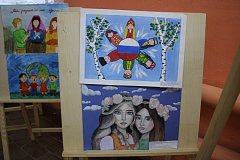 Финал проекта «Слышим каждого»: в Александрово-Гайском районе прошел фестиваль, объединивший поэзию, фольклор и семейное творчество