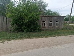 Проблема брошенных домов в Александров Гае: уютная старина или риск? 