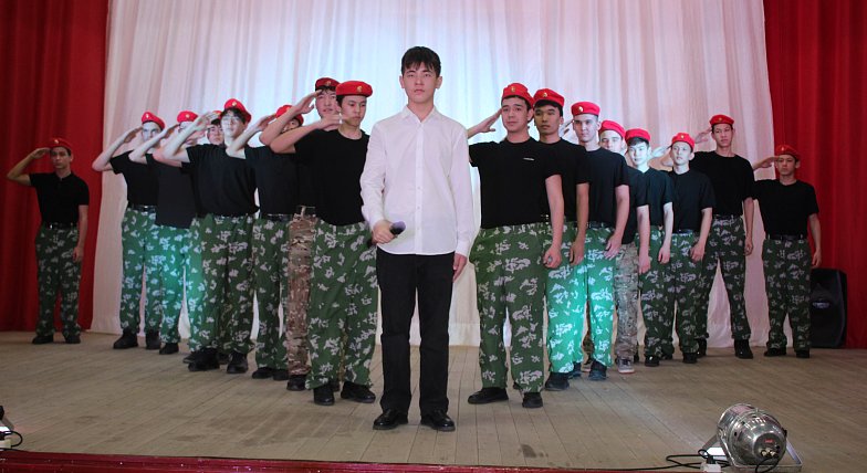 День защитника Отечества в Александров Гае: память и единение поколений