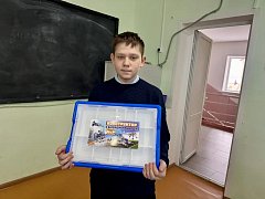 Школьникам Новоалександровки подарили новые конструкторы