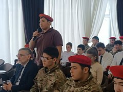 Встреча поколений: в Александров Гае воины-афганцы поделились воспоминаниями с молодежью