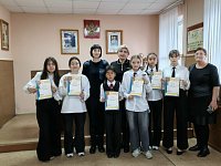 Александровогайские школьники выразили свои права красками в конкурсе рисунков