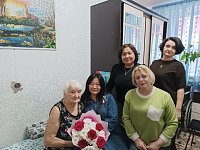 Сегодня свой юбилей отмечает ветеран александровогайской журналистики -  Галина Антоновна Насонова