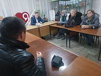 Депутат Александрово-Гайского МС Дмитрий Корнев провел встречу с избирателями