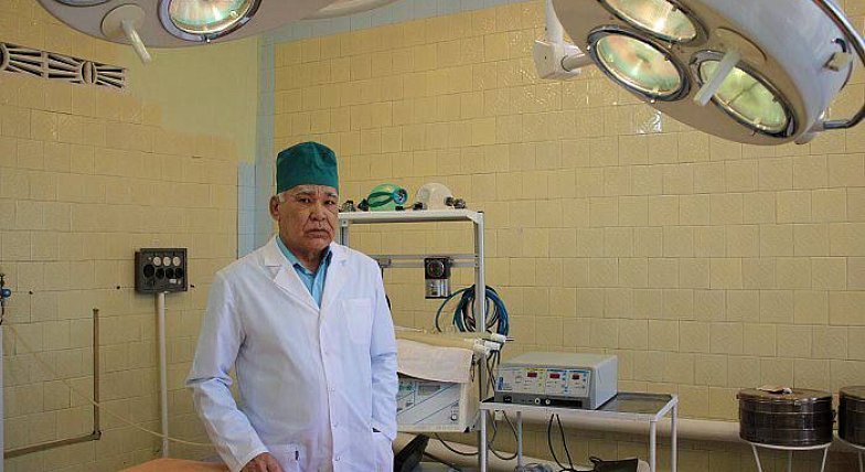 Врач Александрово-Гайской больницы удостоен звания «Заслуженный врач РФ»