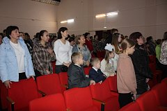 Сильные корни и единая цель: Александров Гай отмечает День народного единства