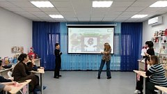 Теплая встреча в Александров Гае: в библиотеке прошёл конкурс «Супер-мамы, супер-дети»