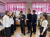 В музейной комнате Александровогайской школы появился новый экспонат!