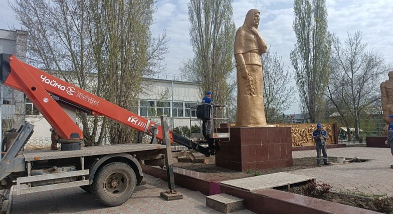 Александровогайцы активно готовятся к празднованию Дня Победы
