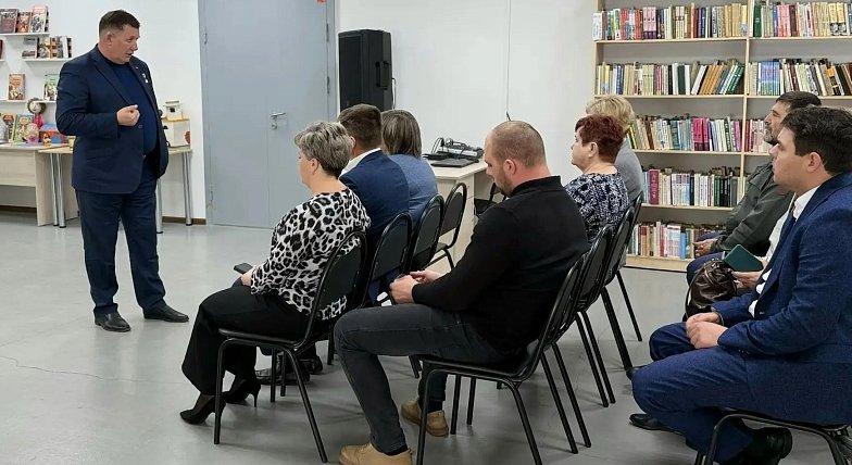 В Александровом Гае обсудили поддержку участников СВО и развитие района